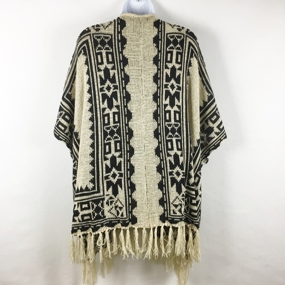 Flying Tomato Aztec Print Knit Poncho with Fringe Bottom. - Picture 2 of 6